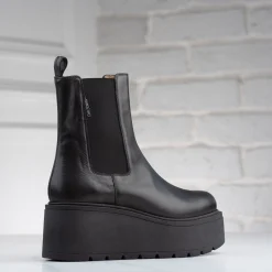 Zen Black Leather Platform Chelsea Boots